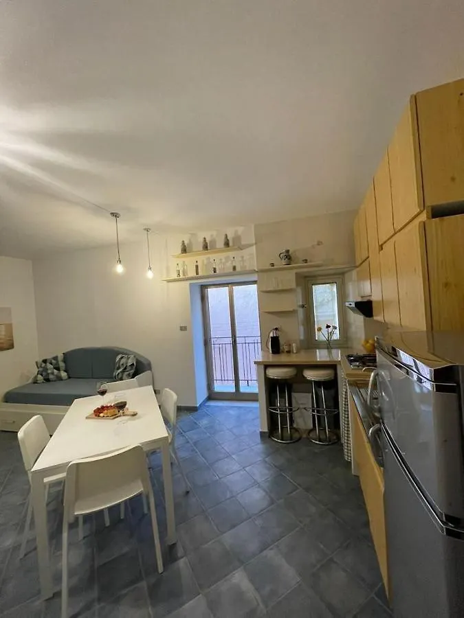 Al Cortile Apartment Cefalu Italy
