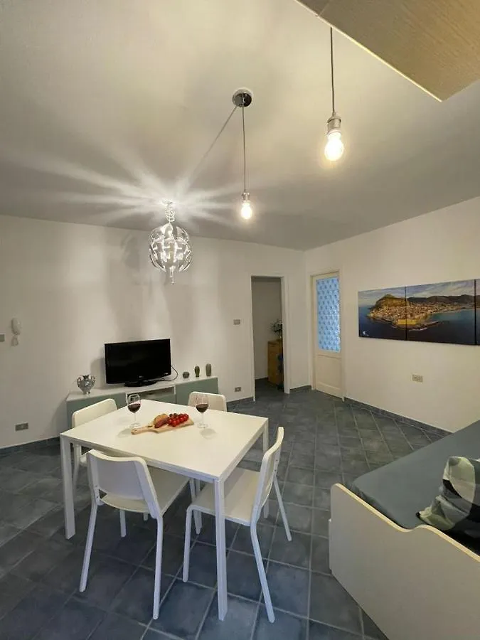 Al Cortile Apartment Cefalu Italy